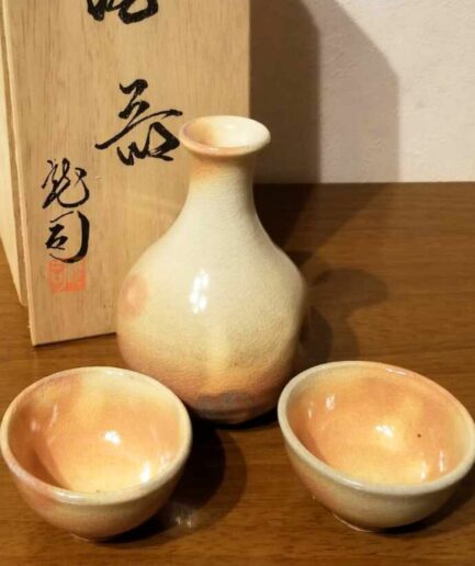 Set saké bouteilles et tasses japon Hagi