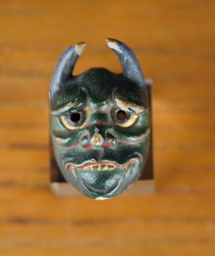 Netsuke japon masque démon japonais hannya en bois