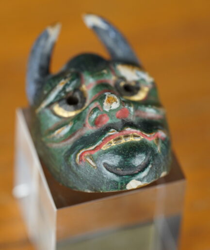 Netsuke japon masque démon japonais hannya en bois