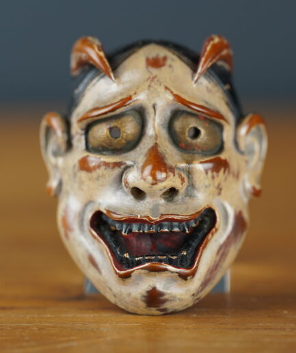 Netsuke japon masque démon japonais hannya en bois