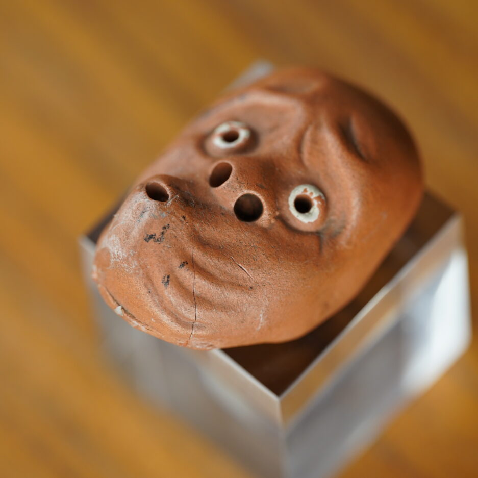 Netsuke japon masque hyottoko en céramique