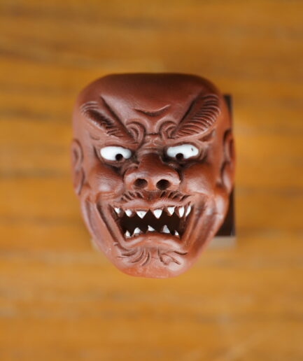 Netsuke japon masque démon en céramique