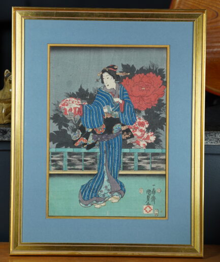 Estampe Kunisada geisha japon pivoines